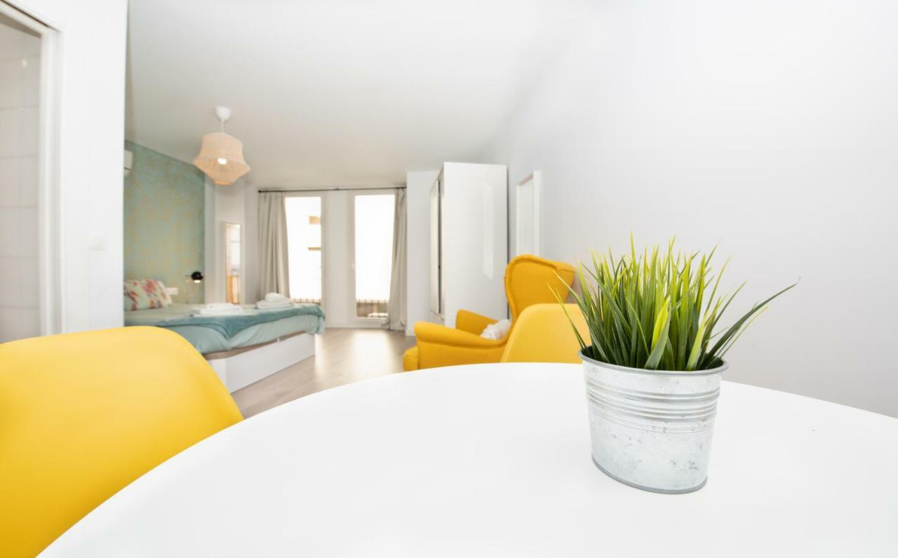 Апартаменти Fantasticos Lofts Malagueta Малага Екстер'єр фото